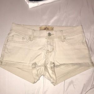 Hollister Tan shorts (Size 3)